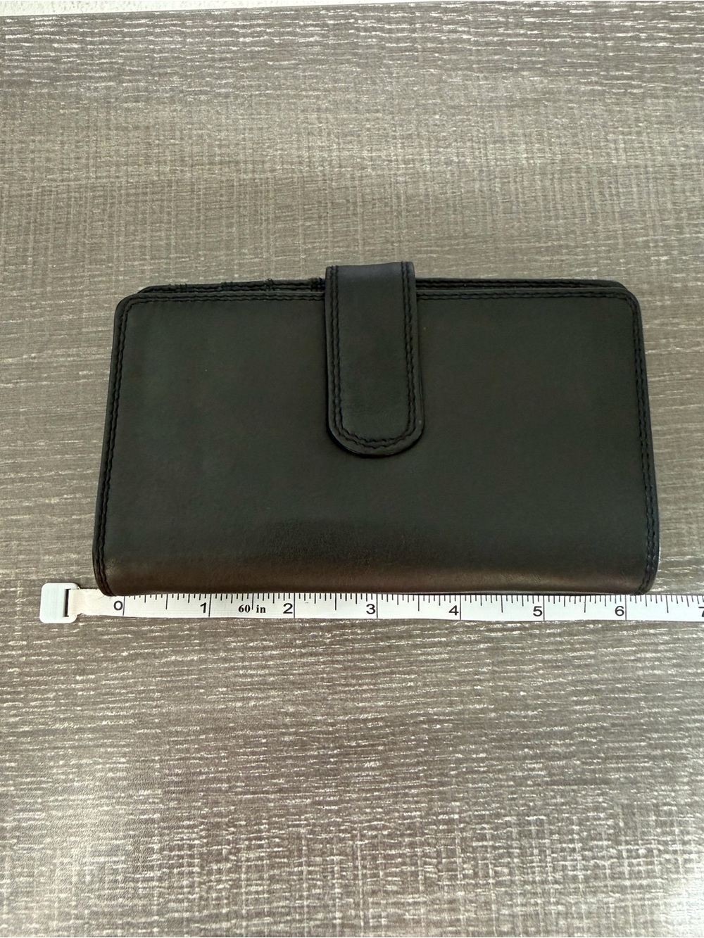 Black Soft Leather Bi-Fold Wallet with Plaid Lining